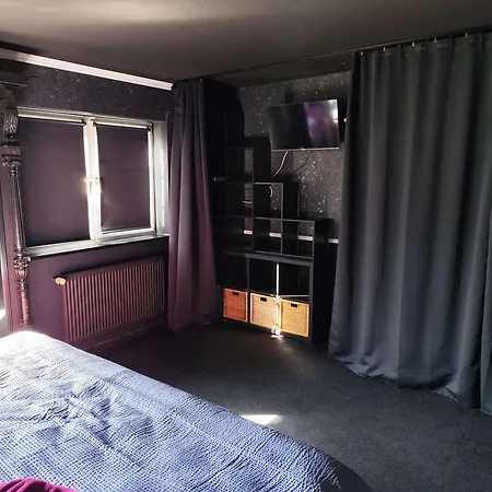 Grosse Klecks Mit Sauna Bergen Auf Rugen